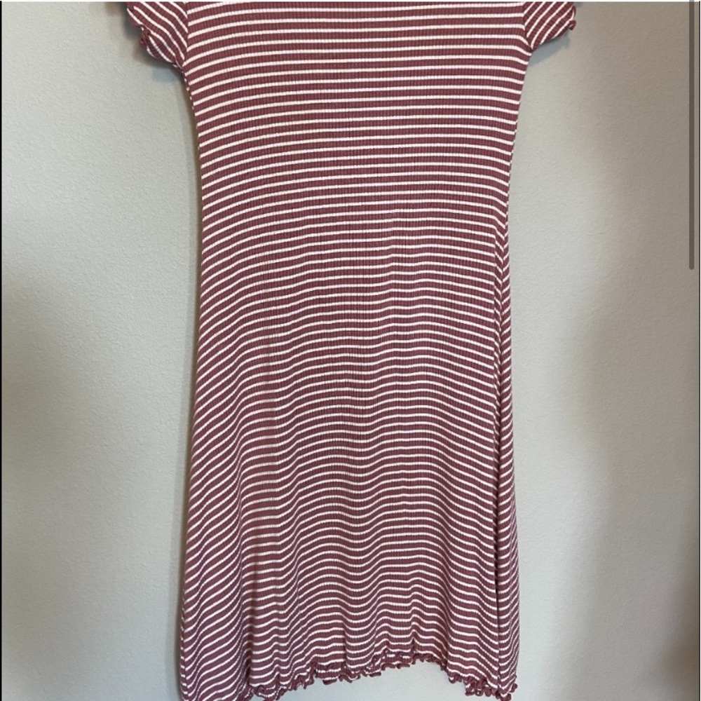 🎀Forever21 Pink & White Striped T-Shirt Dress🎀 - Picture 2 of 5